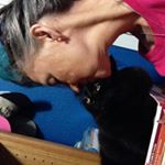 Profile Picture of Lisa Cinsault Genest (@twotooview) on Instagram