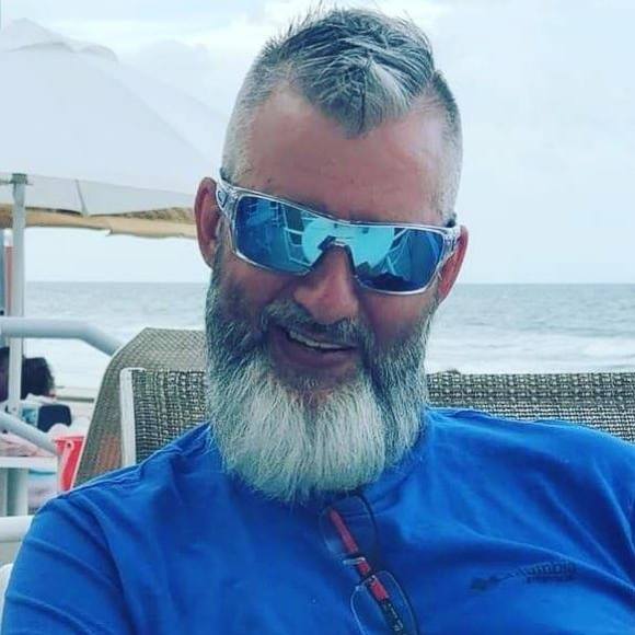 Profile Picture of Grady Enriques (@gradyenriques) on Poshmark