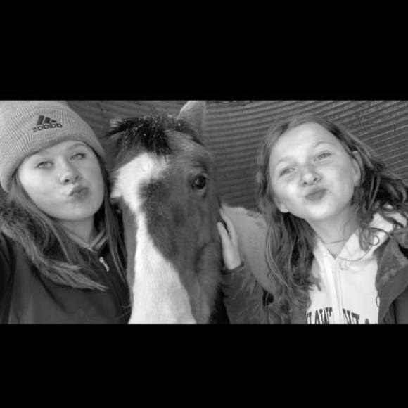 Kady Muehring - Poshmark Profile Picture of Kady Muehring (@sillysissy9) on Poshmark