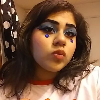 Profile Picture of Chanty (@Chantallinares2) on Twitter