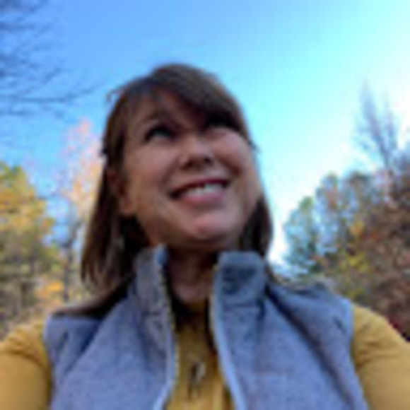Profile Picture of Melissa Mcclanahan (@melissamccla711) on Poshmark