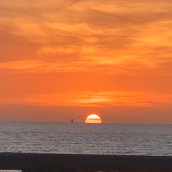 Profile Picture of Derek Belanger (@derekbelanger) on Poshmark