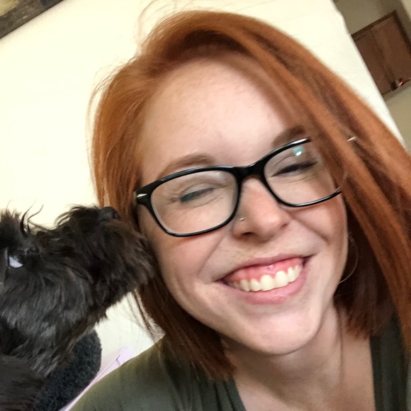 Profile Picture of Megan Walkowicz (@mwalkowicz) on Poshmark