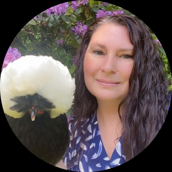 Profile Picture of Melissa Schuckers (@missyrae32) on Poshmark