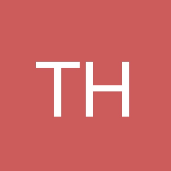 Profile Picture of Taylor Huxley (@t_huxley) on Poshmark