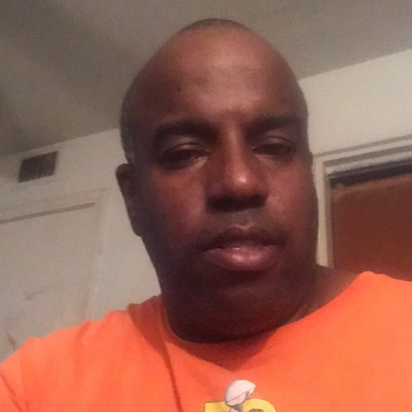 Profile Picture of Montelle Hall (@mhall807) on Poshmark