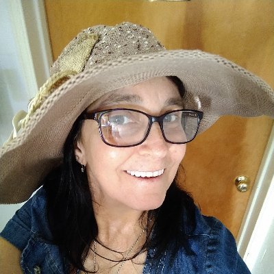 Profile Picture of Monica Baca (@MonicaB84228970) on Twitter