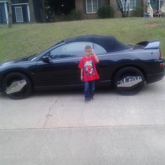 Profile Picture of James Brannon (@jamesbrannon) on Poshmark