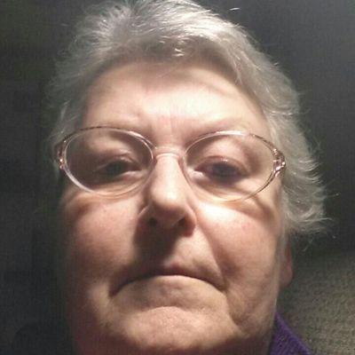 Profile Picture of Susan Hedges (@7604954bad7d43b) on Twitter