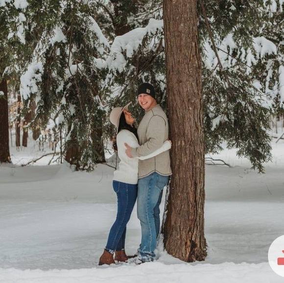 Profile Picture of Chris Stephanie (@christinab28) on Poshmark