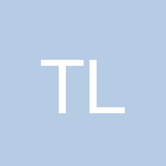 Profile Picture of Thomas Loder (@edmunddd) on Poshmark