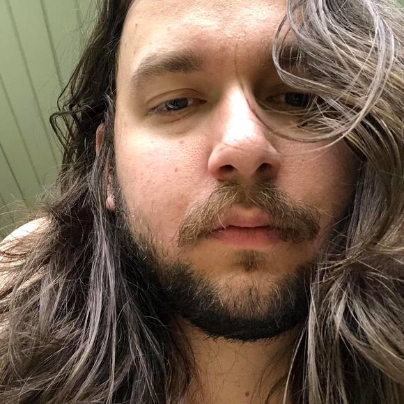 Profile Picture of Mike Marsh (@mm252) on Poshmark