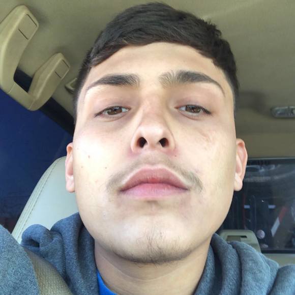 Profile Picture of Daniel Mcclure (@mcclureee) on Poshmark