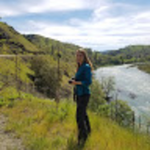 Profile Picture of Rene Burk (@burkr) on Poshmark