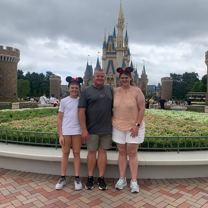 Profile Picture of Renee Hovey (@reneehovey) on Tiktok