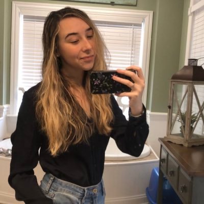 Profile Picture of Rachel Thaler (@Ray__Rad) on Twitter