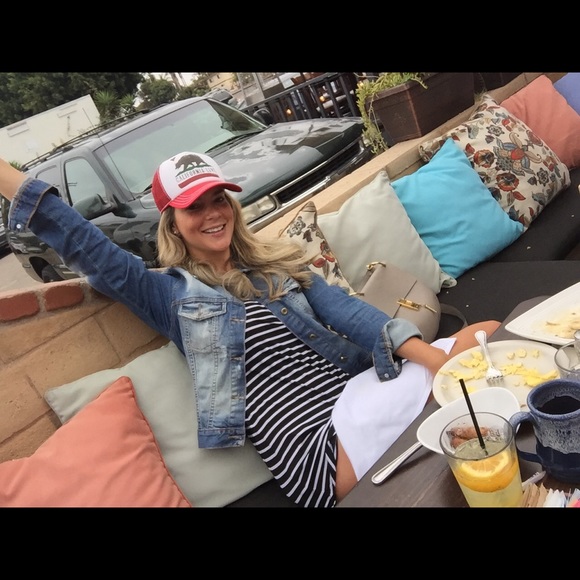 Pauline Shaby - Poshmark Profile Picture of Pauline Shaby (@paulinebona) on Poshmark