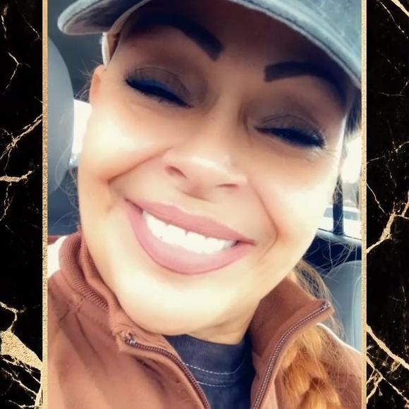 Profile Picture of Marisabella Rodriguez (@marisabellar) on Poshmark