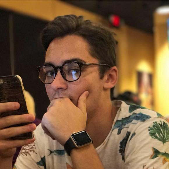 Profile Picture of Andrew Willis (@drewwillis7) on Poshmark