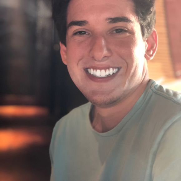 Drew Niewoit - Poshmark Profile Picture of Drew Niewoit (@drewniewoit) on Poshmark