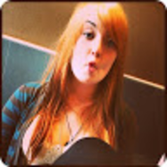 Profile Picture of Aly-marie Blevings (@blevings21) on Poshmark