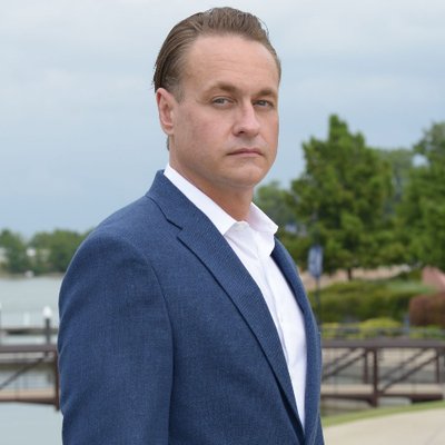 Profile Picture of Aaron Herbert (@heyaaronherbert) on Twitter