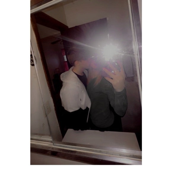 Profile Picture of Kaylee Crabtree (@kayleecrabtr802) on Poshmark