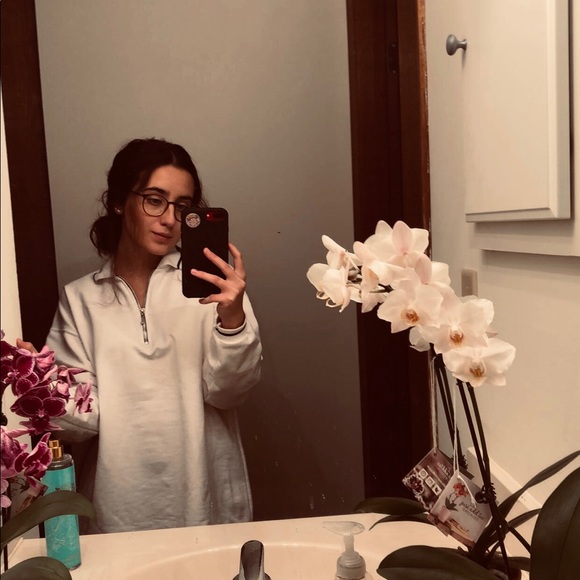 Profile Picture of Elma Huskic (@elma_huskic) on Poshmark