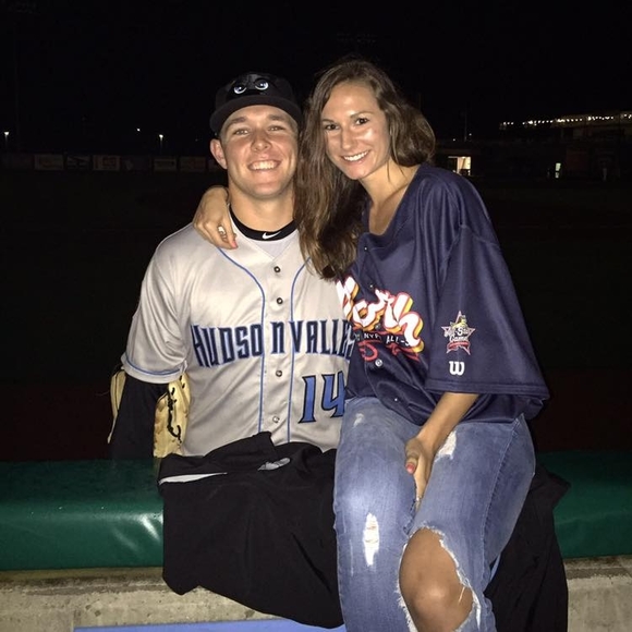 Profile Picture of Madi Labosky (@madilabosky) on Poshmark