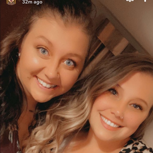 Profile Picture of Jada Grooters (@jadarae_31) on Poshmark