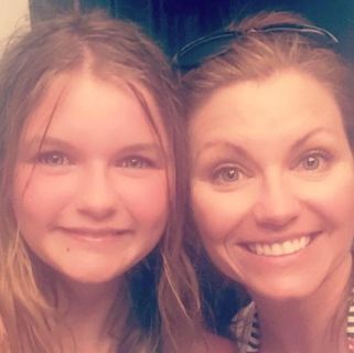 Vivi Abernathy - Facebook Profile Picture of Vivi Abernathy (@vivi.abernathy.92) on Facebook