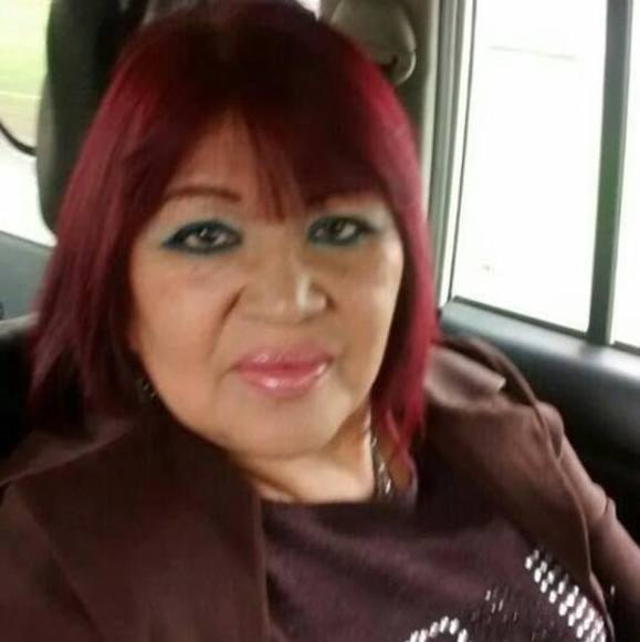 Profile Picture of Angela Alarcón (@laspolis2) on Poshmark