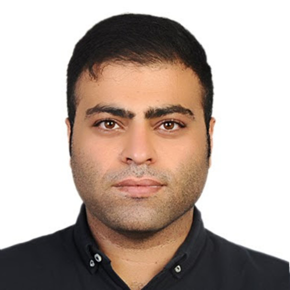 Profile Picture of Hamid Radan (@hamidradan34) on Poshmark