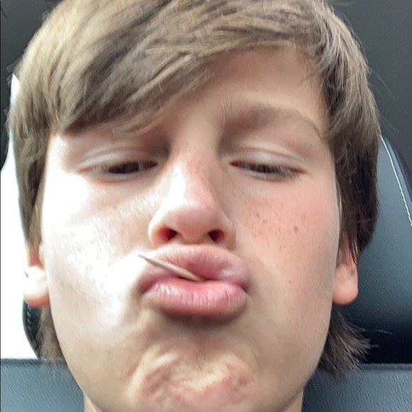 Profile Picture of Thomas Ruehle (@truehle19) on Poshmark