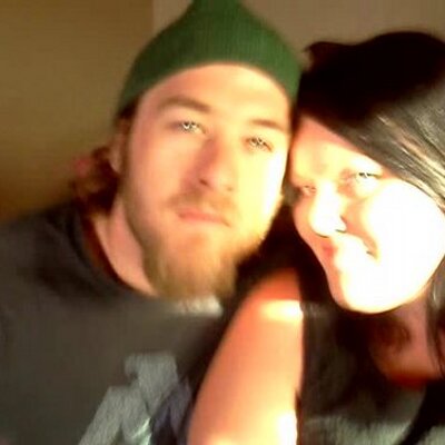 Profile Picture of Eva Marie Rowles (@EvalovesTim) on Twitter