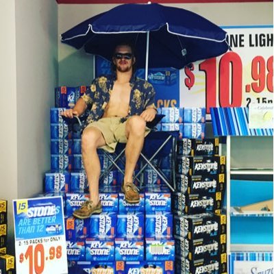 Profile Picture of Fake Teeth  Mcgee (@Eric_Psonak) on Twitter