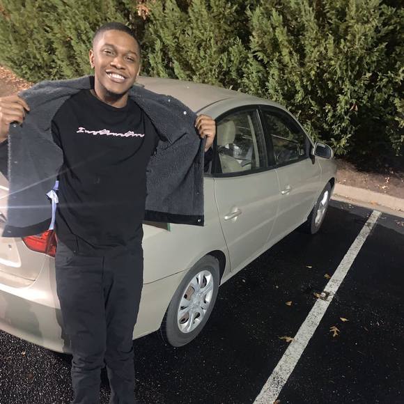 Profile Picture of Davell Willis-mcphatter (@davellcoolboy) on Poshmark