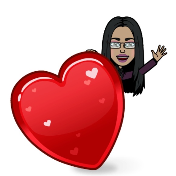 Profile Picture of Adele Parras (@aloha45) on Poshmark