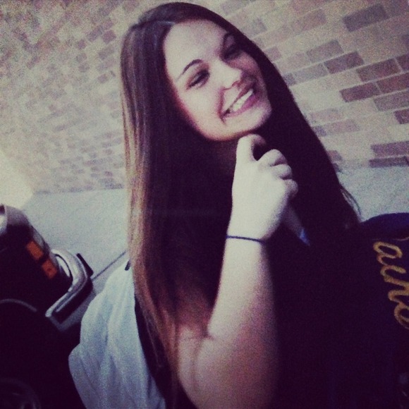 Profile Picture of Whitney Rains (@wlrains) on Poshmark