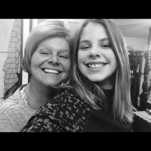 Profile Picture of Lisa Rookard (@lisar55) on Poshmark