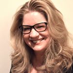 Profile Picture of Jennifer Jones-Mitchell (@artbyjenniferjones) on Instagram