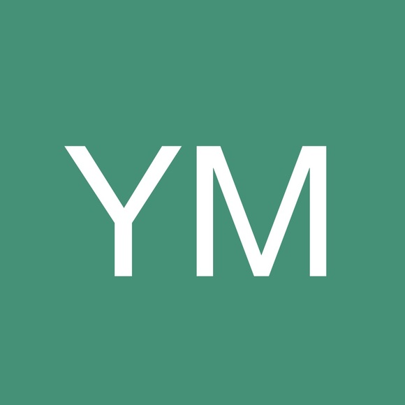 Profile Picture of Yvonne Mongeon (@ymongeon) on Poshmark