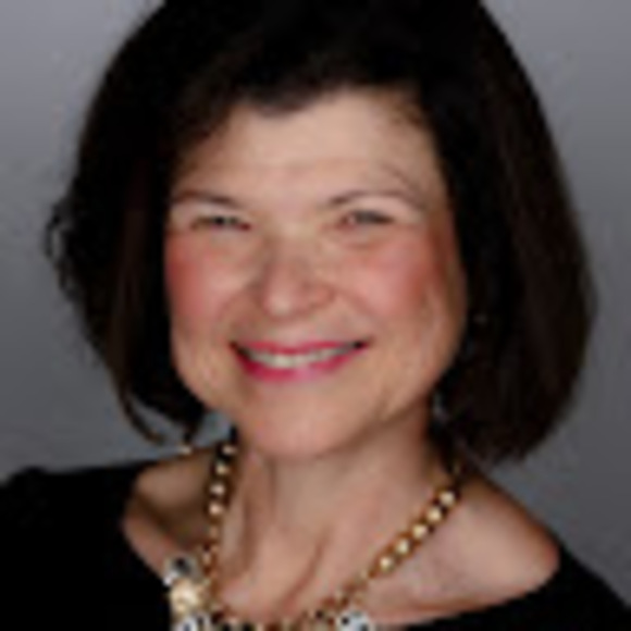 Profile Picture of Cathy Janovjak (@premiercathyj) on Poshmark