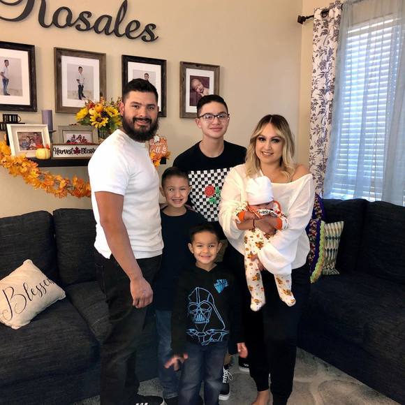 Profile Picture of Steven Rosales (@chorizo109) on Poshmark