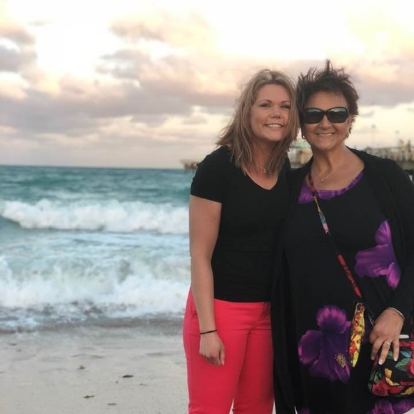 Profile Picture of Amber Miller-anzicek (@onlyamber03) on Poshmark