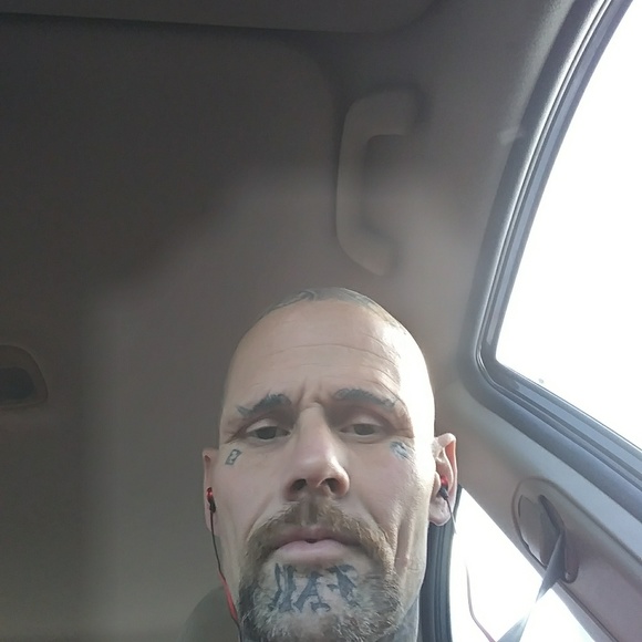 Profile Picture of Michael Aubrey (@mikeaubrey895) on Poshmark