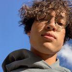 Profile Picture of Jacob Woodford (@curlyhairedlegend) on Instagram