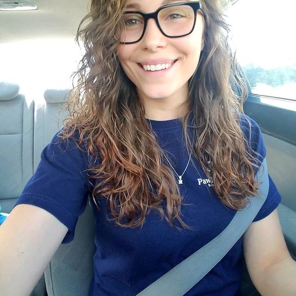 Profile Picture of Alexandra Hammond (@alexandriahammm) on Poshmark