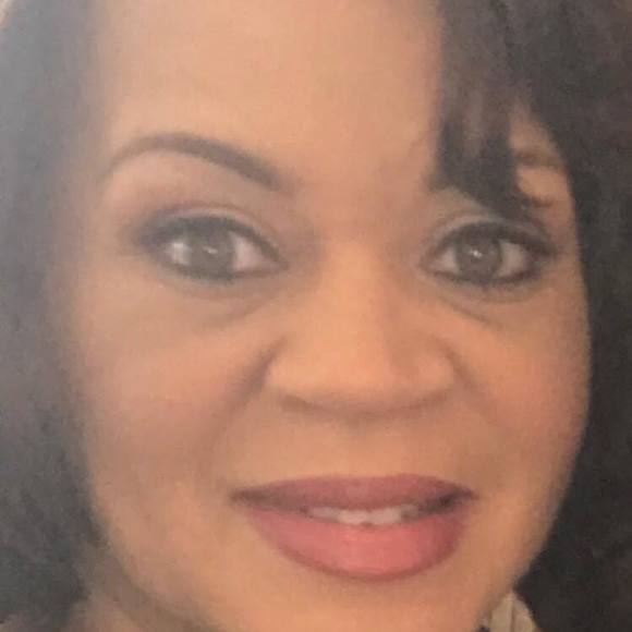 Profile Picture of Denise Daley (@deedld) on Poshmark