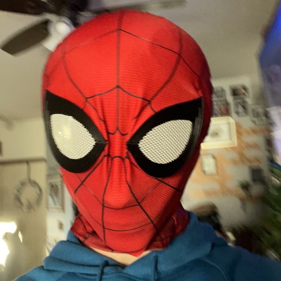 Profile Picture of Oliver Vanbuskirk (@olivervanbuskir) on Poshmark